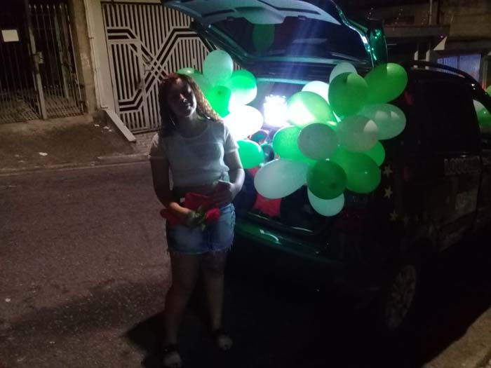 Homenagem ao Vivo para Aniversário da Amiga