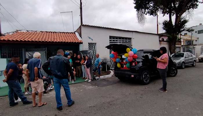 Carro de Som em São Miguel