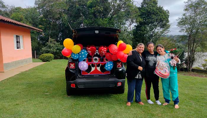 Homenagem ao Vivo para o Dia das Mães
