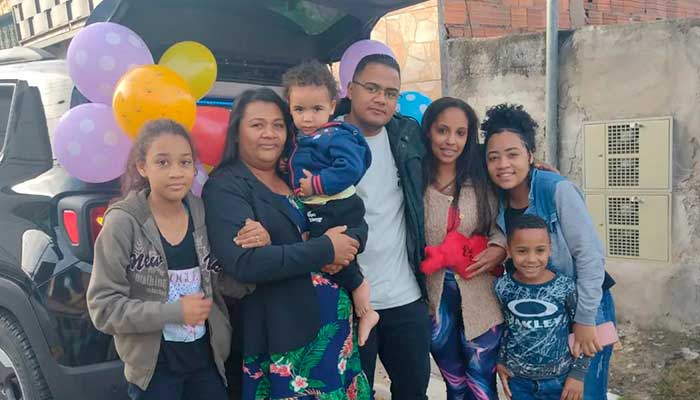 Homenagem ao Vivo para o Dia dos Namorados