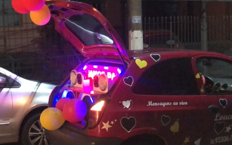 Homenagem ao Vivo com Carro de Som em Osasco