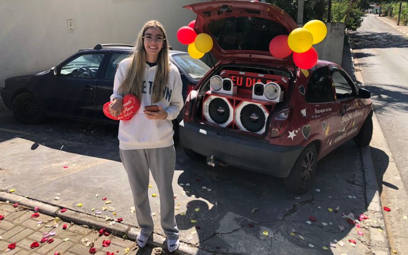 Homenagem Surpresa de Aniversário para Namorada